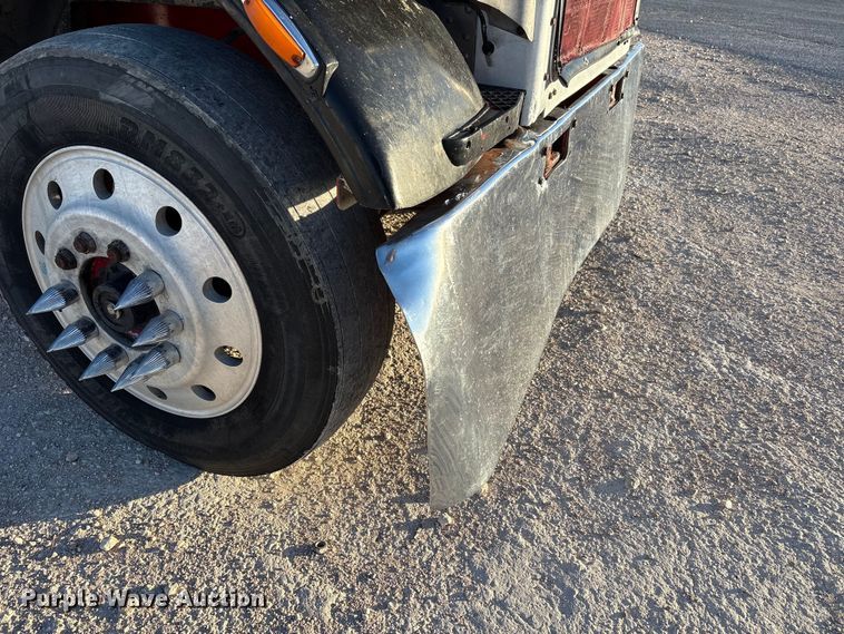 image for item NK9045 1985 Peterbilt 359 semi truck