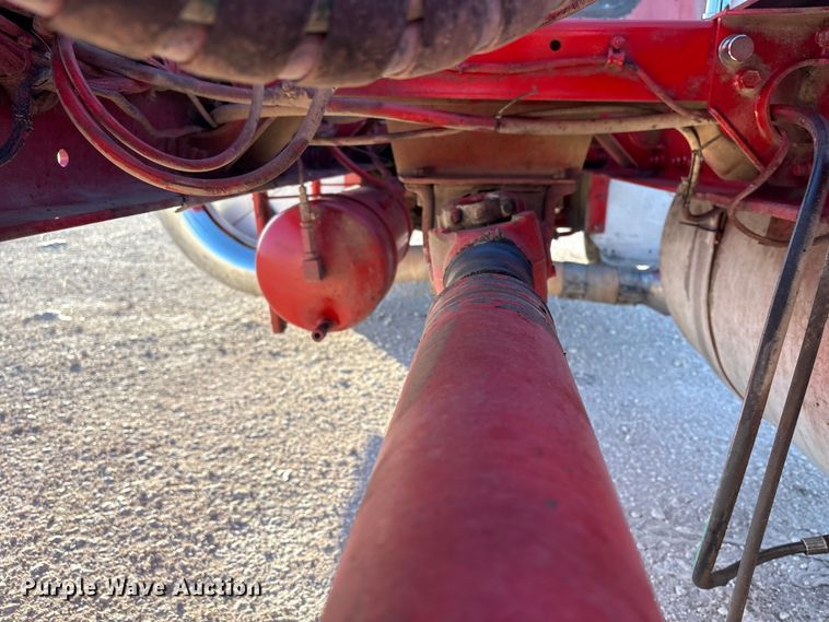 image for item NK9045 1985 Peterbilt 359 semi truck