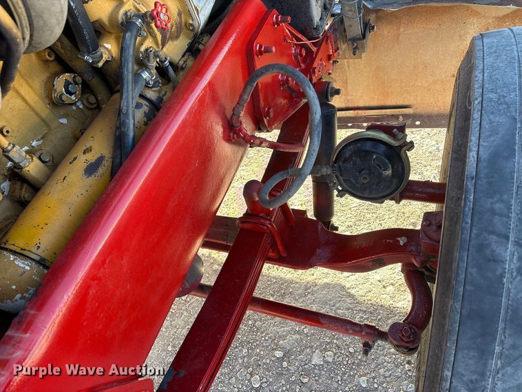 image for item NK9045 1985 Peterbilt 359 semi truck