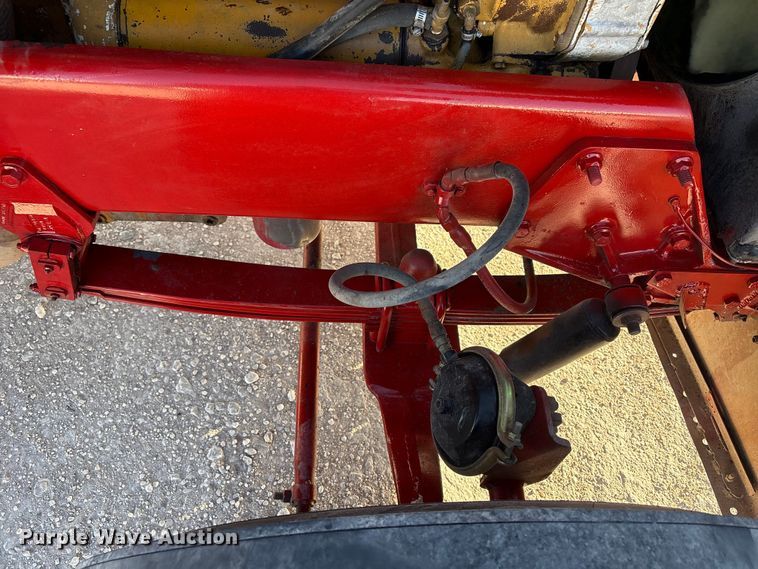 image for item NK9045 1985 Peterbilt 359 semi truck