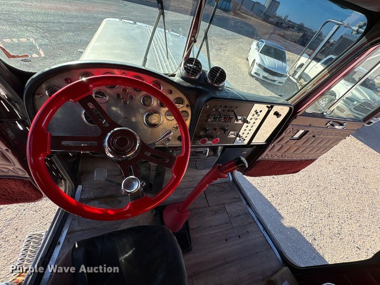 image for item NK9045 1985 Peterbilt 359 semi truck