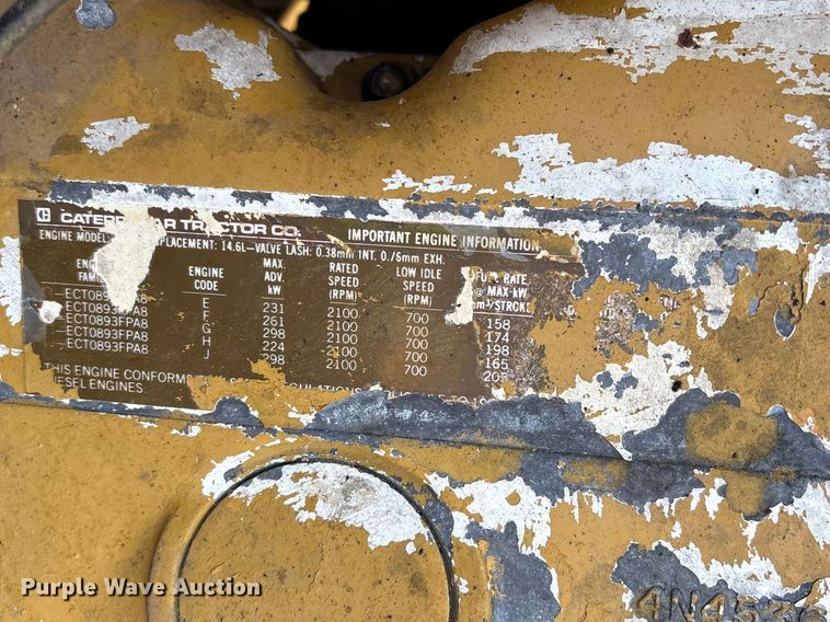 image for item NK9045 1985 Peterbilt 359 semi truck