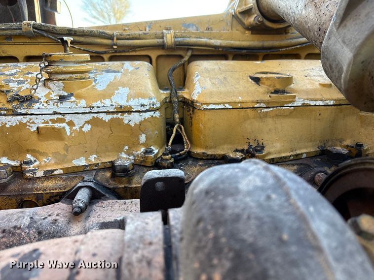 image for item NK9045 1985 Peterbilt 359 semi truck