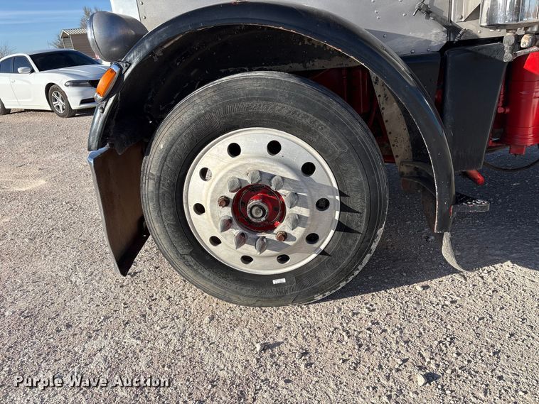 image for item NK9045 1985 Peterbilt 359 semi truck