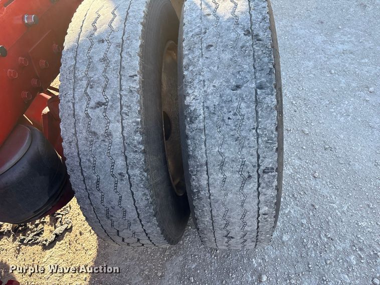 image for item NK9045 1985 Peterbilt 359 semi truck