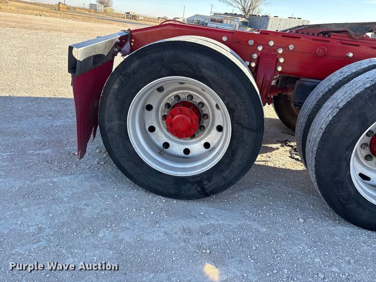 image for item NK9045 1985 Peterbilt 359 semi truck