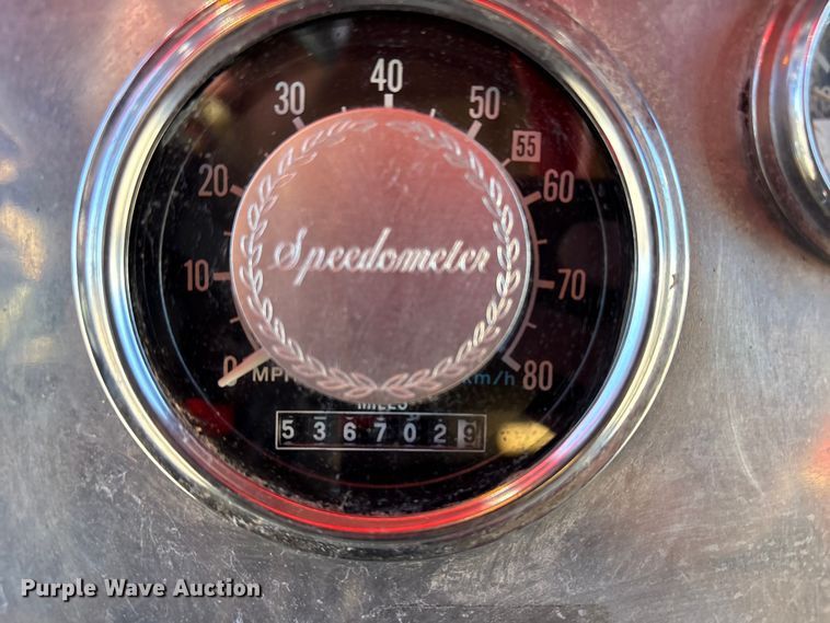 image for item NK9045 1985 Peterbilt 359 semi truck