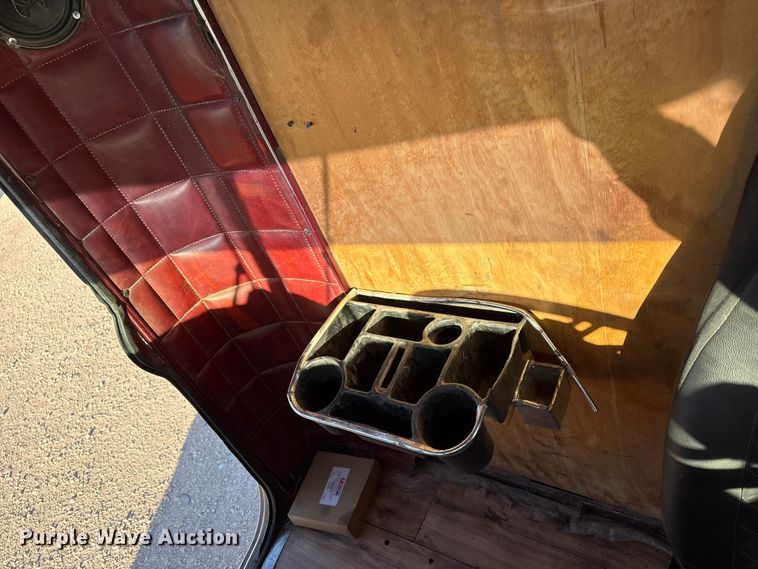 image for item NK9045 1985 Peterbilt 359 semi truck