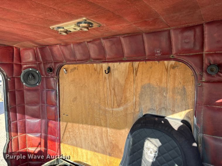 image for item NK9045 1985 Peterbilt 359 semi truck