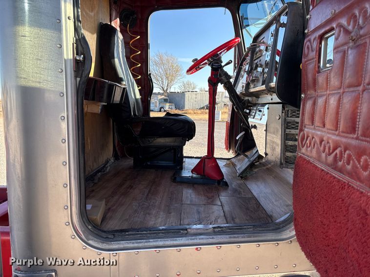 image for item NK9045 1985 Peterbilt 359 semi truck