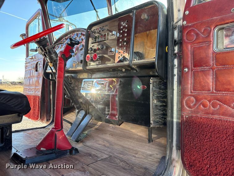 image for item NK9045 1985 Peterbilt 359 semi truck