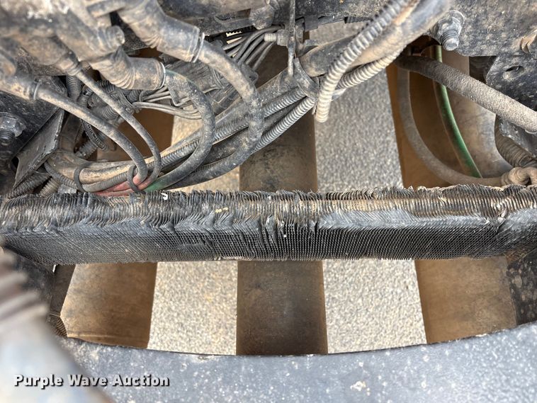 image for item NK9051 2007 Freightliner Classic semi truck