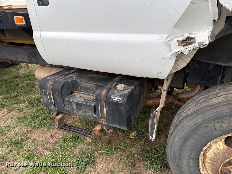 image for item NK9124 2001 Ford F750 Super Duty dump flatbed truck