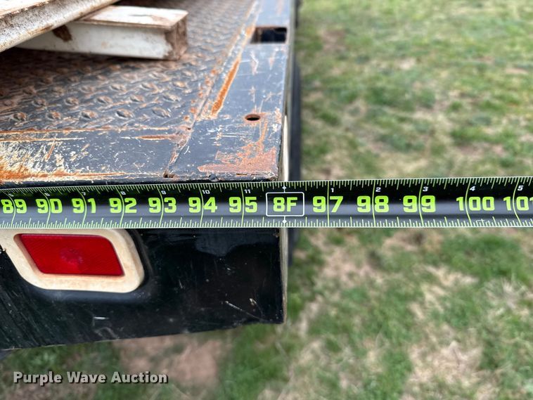 image for item NK9124 2001 Ford F750 Super Duty dump flatbed truck