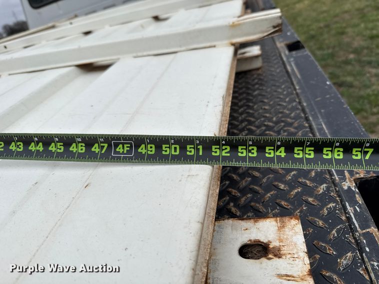 image for item NK9124 2001 Ford F750 Super Duty dump flatbed truck