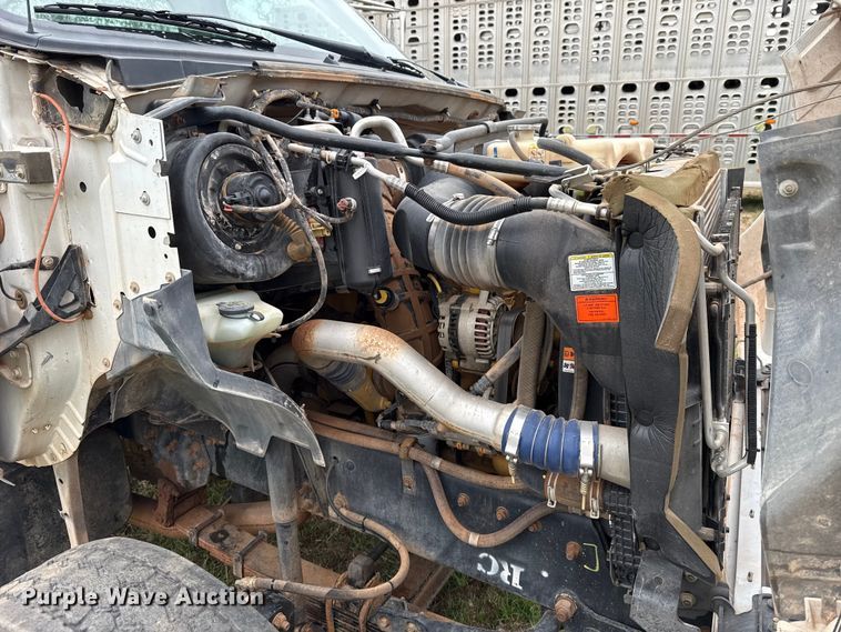 image for item NK9124 2001 Ford F750 Super Duty dump flatbed truck