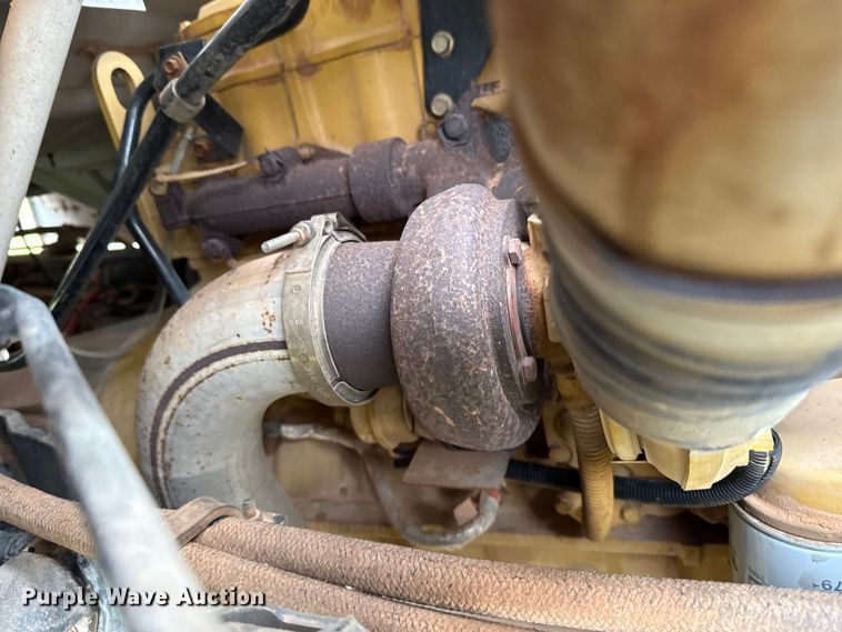 image for item NK9124 2001 Ford F750 Super Duty dump flatbed truck