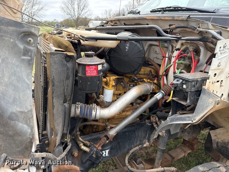 image for item NK9124 2001 Ford F750 Super Duty dump flatbed truck