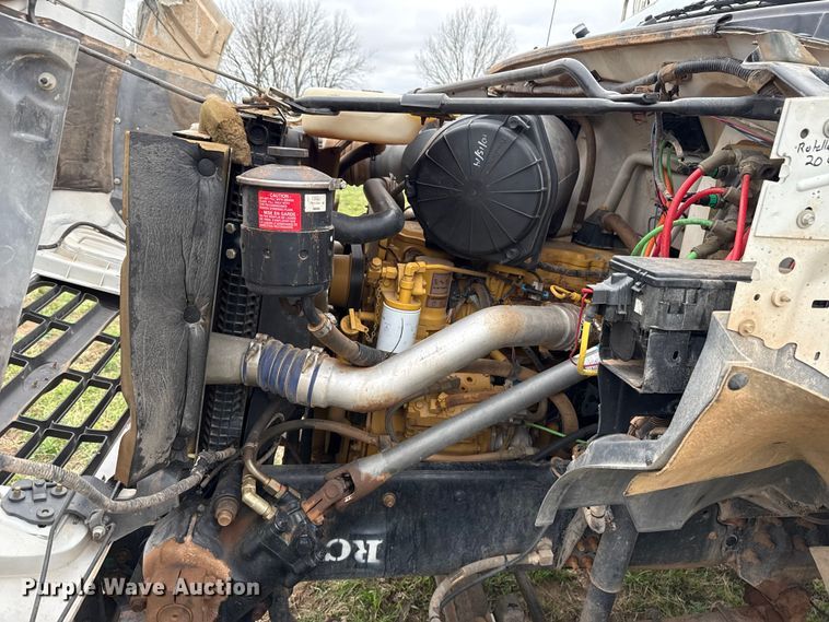 image for item NK9124 2001 Ford F750 Super Duty dump flatbed truck