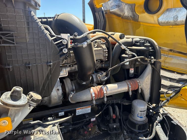 image for item NK9184 2022 Freightliner Cascadia 126 semi truck