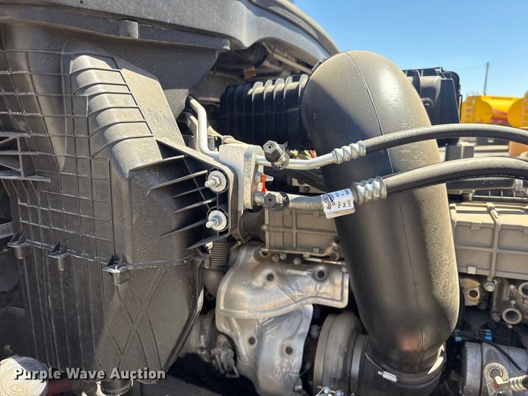 image for item NK9184 2022 Freightliner Cascadia 126 semi truck