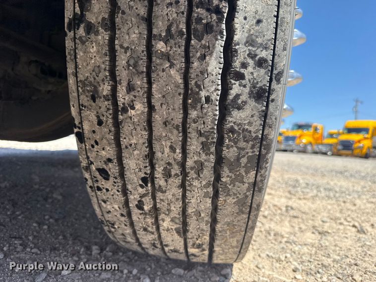 image for item NK9184 2022 Freightliner Cascadia 126 semi truck