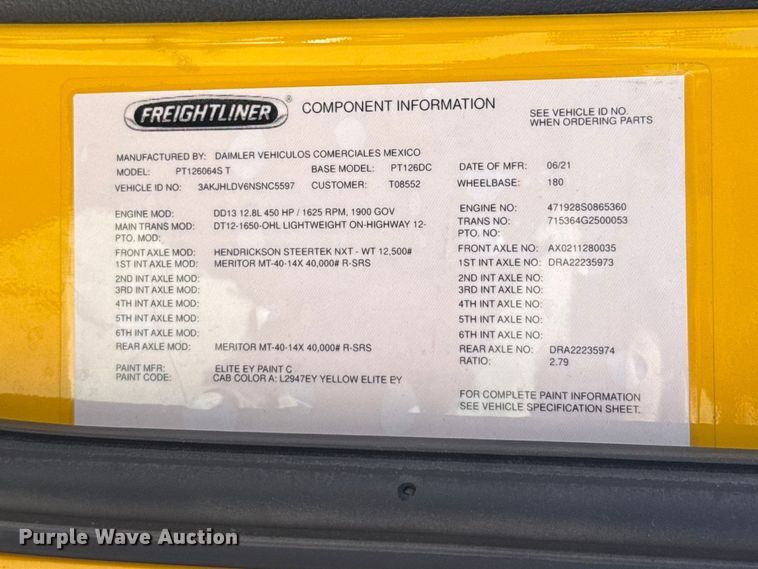 image for item NK9184 2022 Freightliner Cascadia 126 semi truck