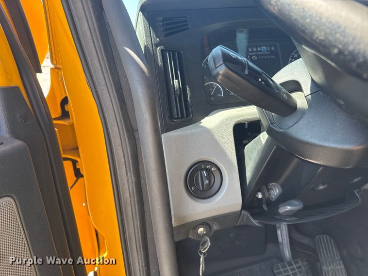 image for item NK9185 2021 Freightliner Cascadia 126 semi truck