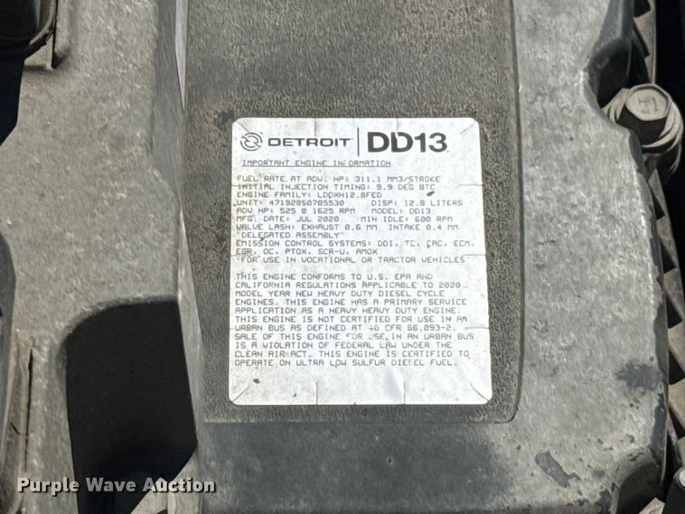 image for item NK9185 2021 Freightliner Cascadia 126 semi truck