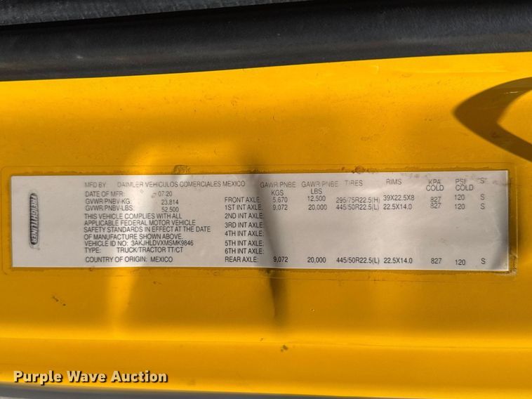 image for item NK9185 2021 Freightliner Cascadia 126 semi truck