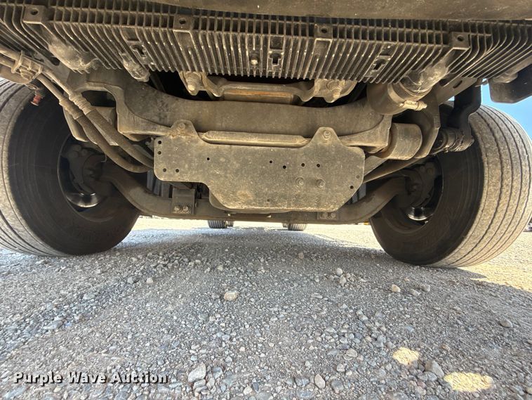 image for item NK9186 2022 Freightliner Cascadia 126 semi truck