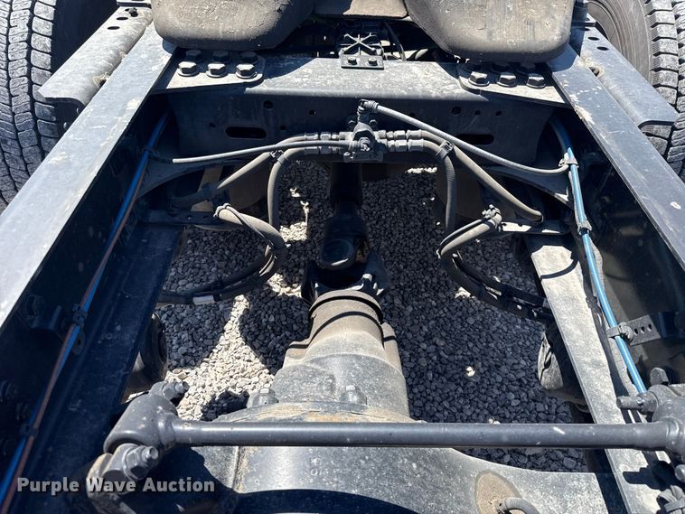 image for item NK9186 2022 Freightliner Cascadia 126 semi truck