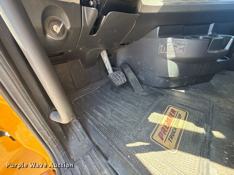 image for item NK9186 2022 Freightliner Cascadia 126 semi truck