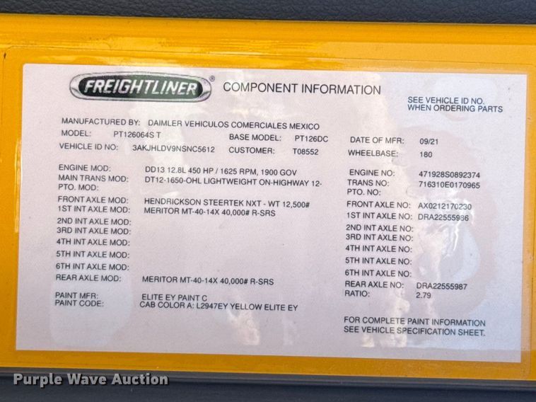 image for item NK9186 2022 Freightliner Cascadia 126 semi truck