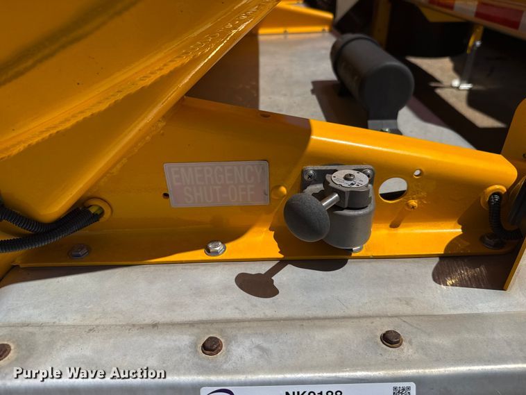 image for item NK9188 2008 Beall BAST-96-3-SB tank trailer