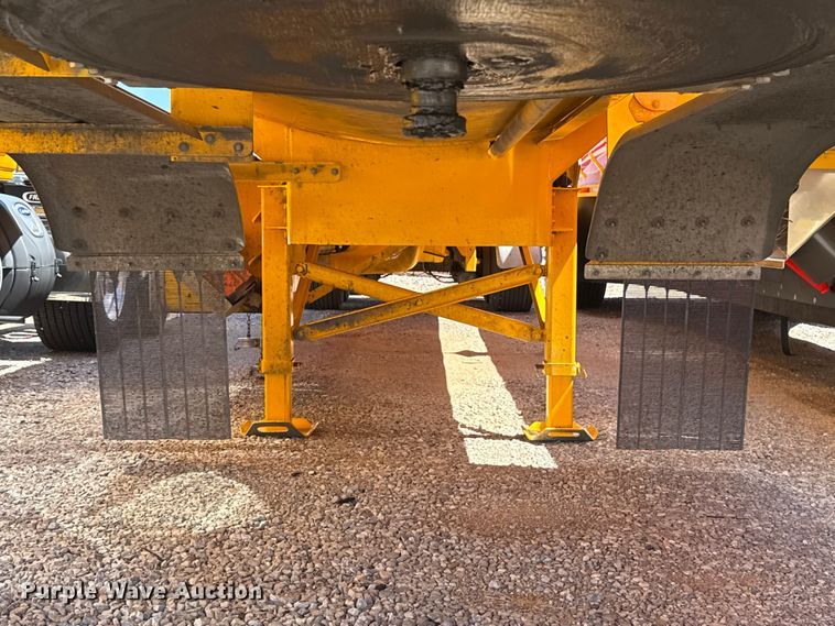 image for item NK9188 2008 Beall BAST-96-3-SB tank trailer