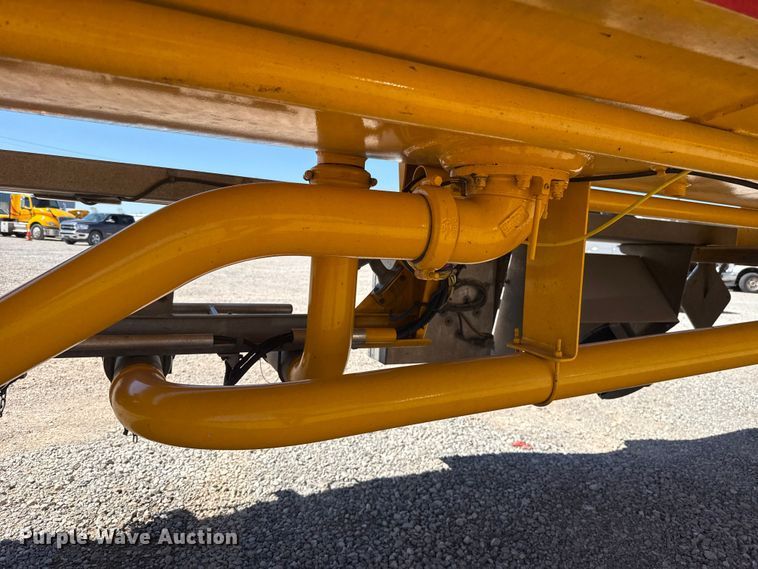 image for item NK9188 2008 Beall BAST-96-3-SB tank trailer