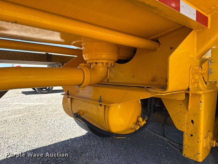 image for item NK9188 2008 Beall BAST-96-3-SB tank trailer