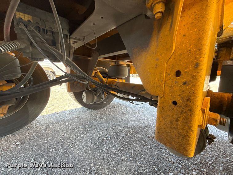 image for item NK9188 2008 Beall BAST-96-3-SB tank trailer