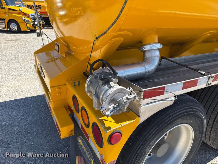 image for item NK9188 2008 Beall BAST-96-3-SB tank trailer