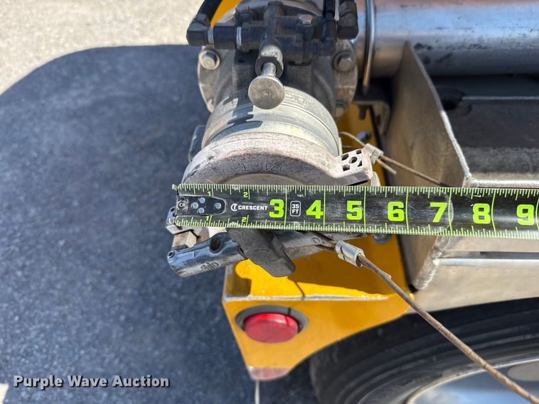 image for item NK9188 2008 Beall BAST-96-3-SB tank trailer