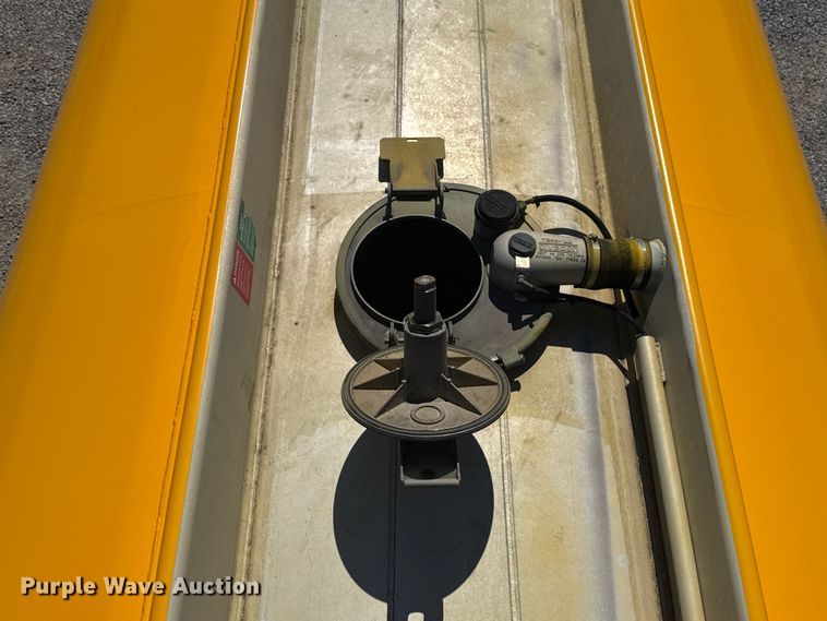 image for item NK9188 2008 Beall BAST-96-3-SB tank trailer