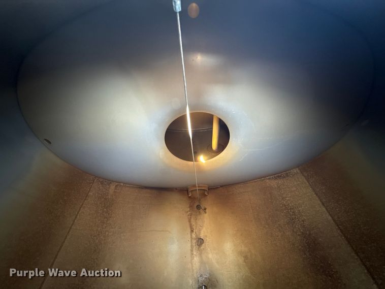 image for item NK9188 2008 Beall BAST-96-3-SB tank trailer