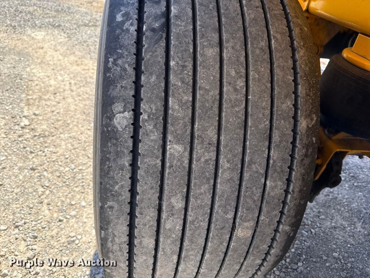 image for item NK9188 2008 Beall BAST-96-3-SB tank trailer