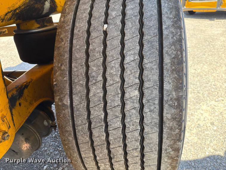 image for item NK9188 2008 Beall BAST-96-3-SB tank trailer