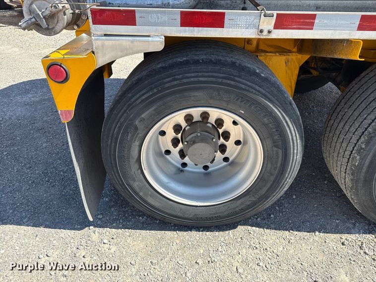 image for item NK9188 2008 Beall BAST-96-3-SB tank trailer