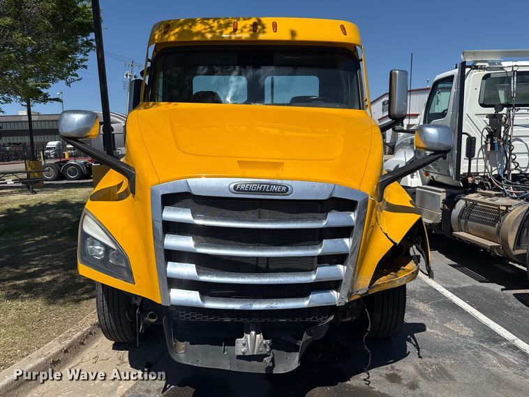 image for item NK9191 2024 Freightliner Cascadia 126 semi truck
