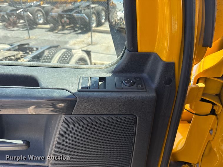 image for item NK9191 2024 Freightliner Cascadia 126 semi truck
