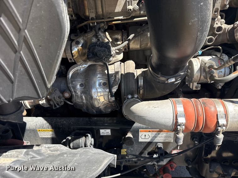 image for item NK9191 2024 Freightliner Cascadia 126 semi truck