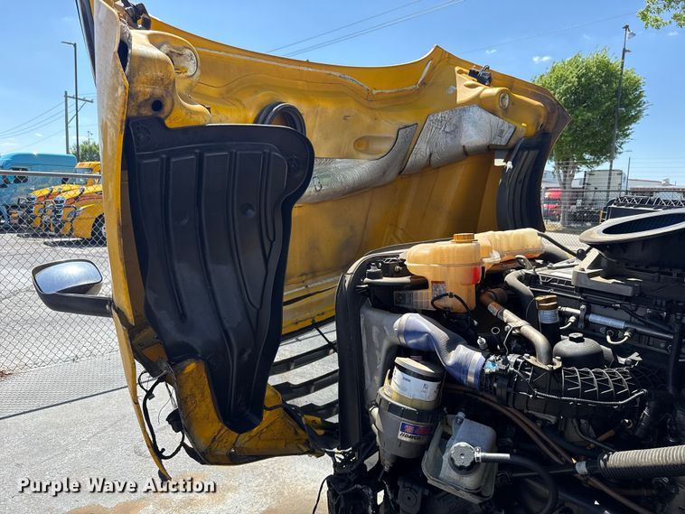image for item NK9191 2024 Freightliner Cascadia 126 semi truck